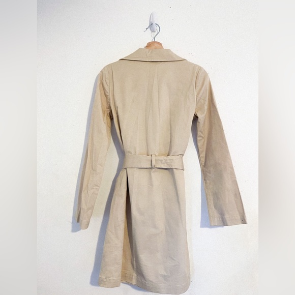 Tan Cream Beige Vanessa Bruno Light Trench Coat French Designer Imported Size 38 - Picture 2 of 5
